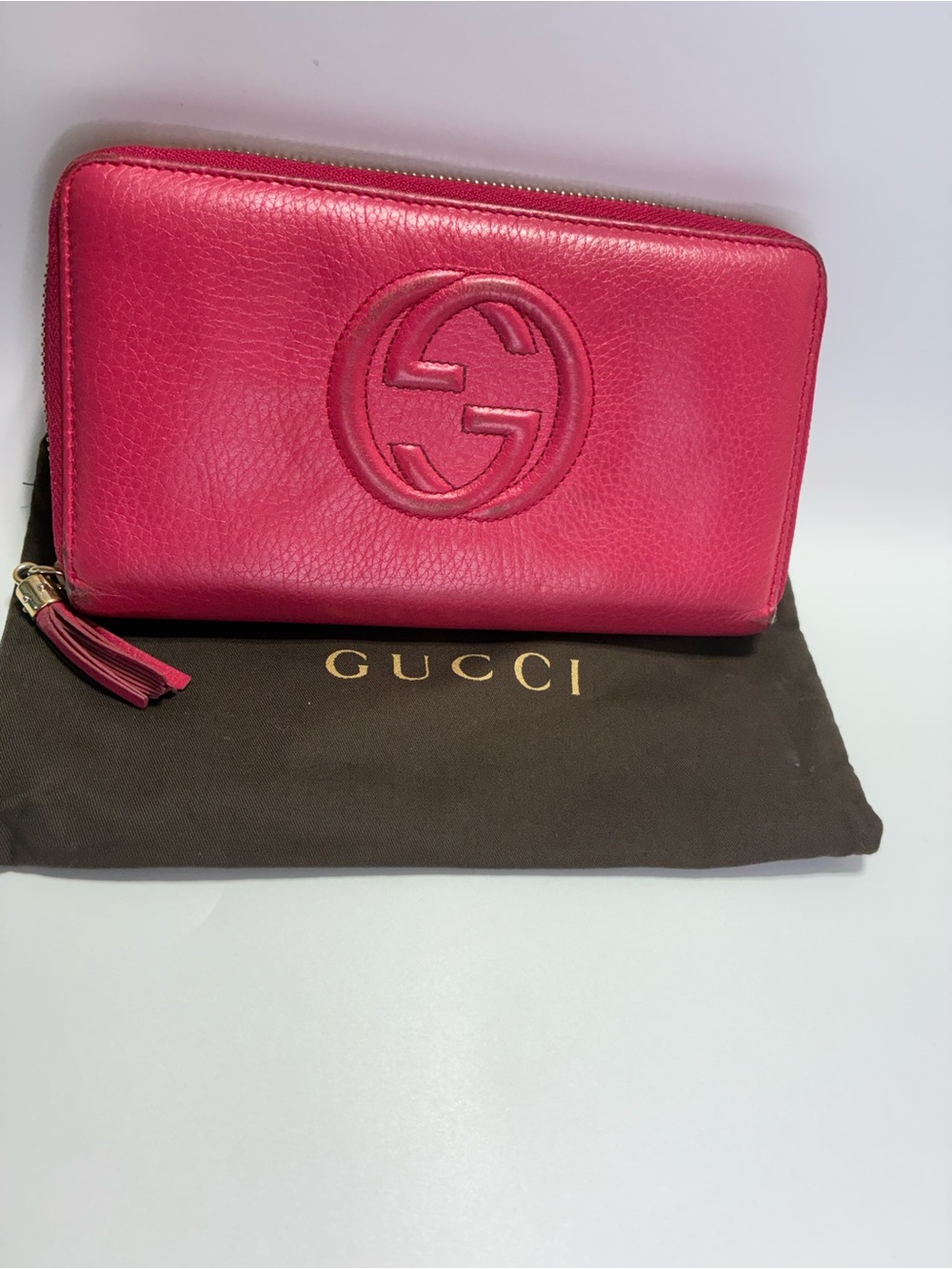Gucci Fuchsia Zip-Around Leather Wallet with Tassel